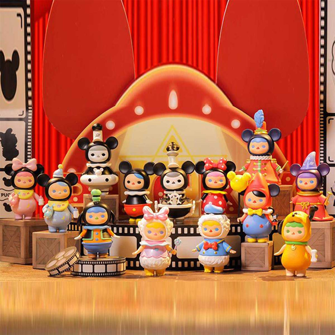 ポップマート　DISNEY Mickey Family Mickey Family Cute Together Keychain Series Figures - POP
