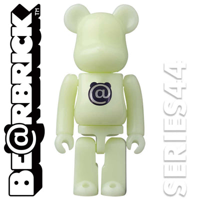 Be@rbrick Series 44 – Urban Attitude