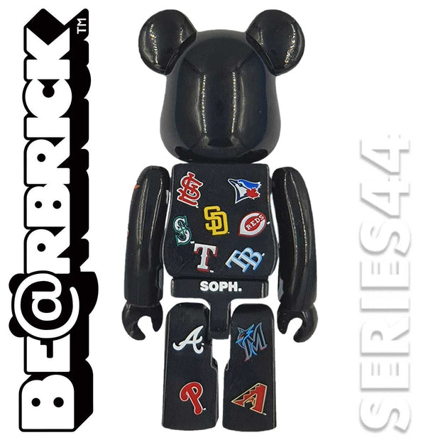 Bearbrick 100% Series 44 - Secret F.C.R.B. F.C. Real Bristol Back Urban Attitude