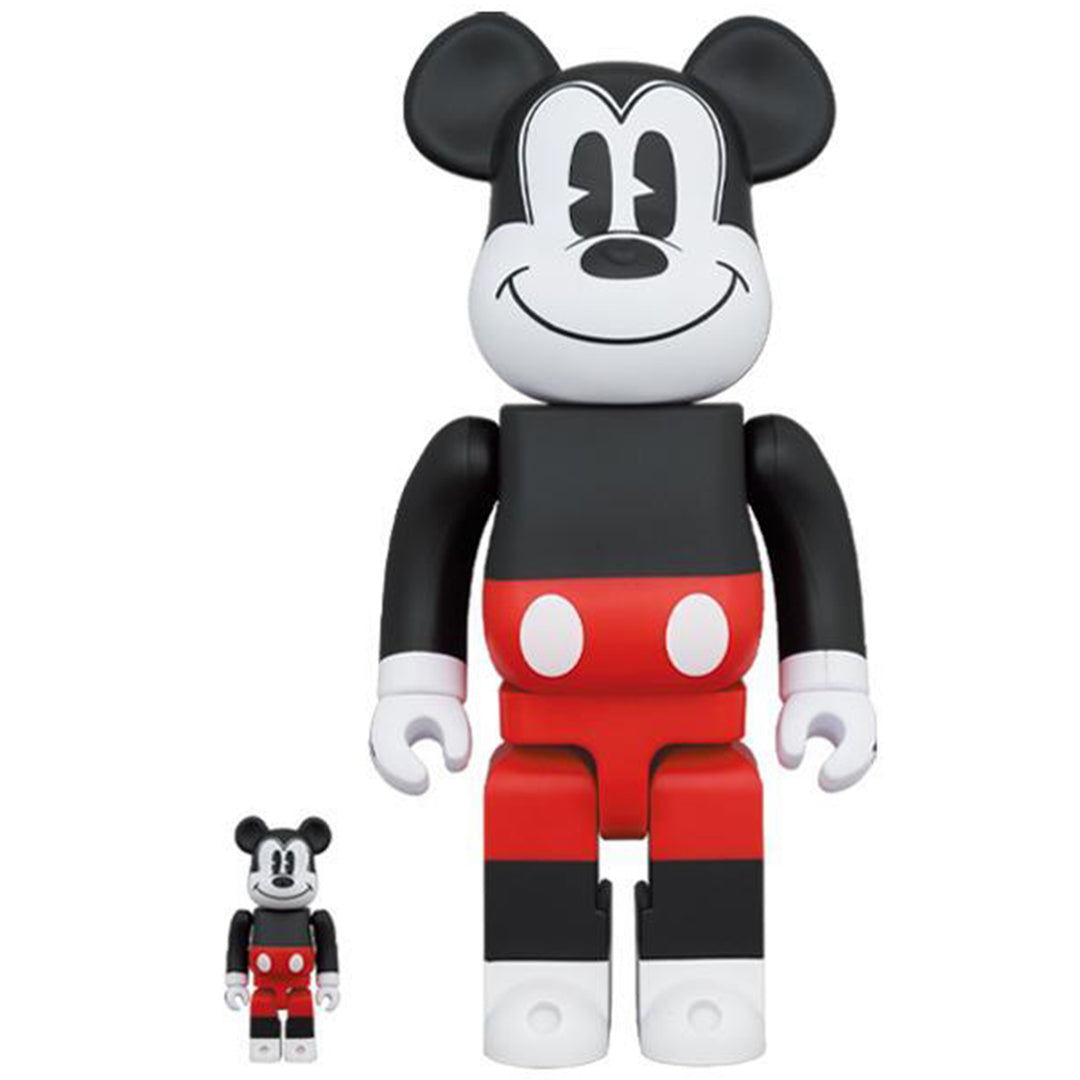 bearbrick-400-and-100-set-